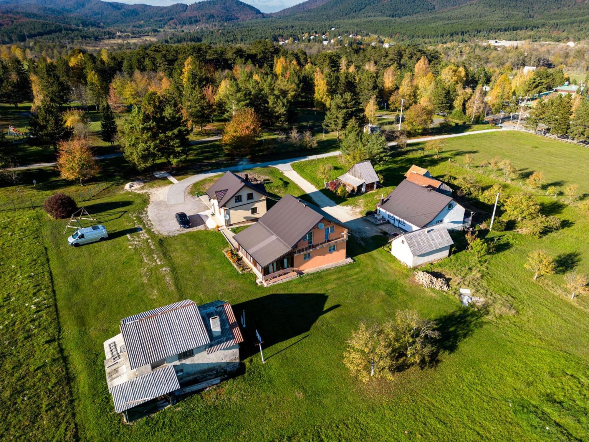 Apartments Marija Vrelo Koreničko Kültér fotó